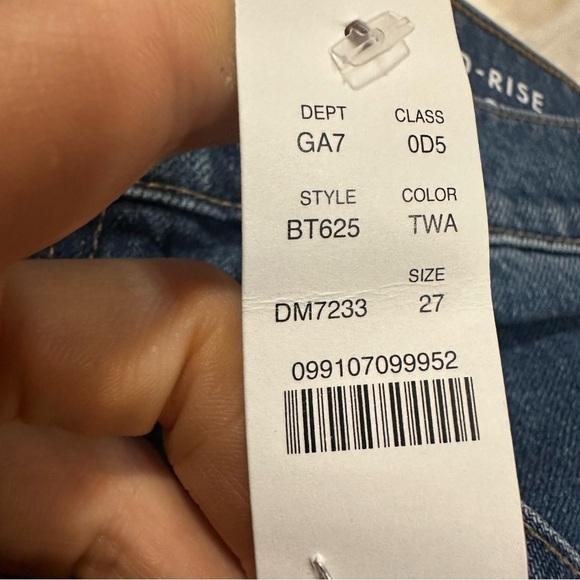 J crew Slouchy-straight jean in Turney wash - Picture 6 of 7